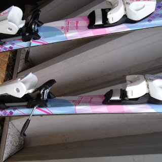 子供用？スキーあげます、引き取り限定！の画像