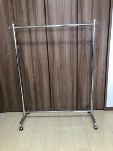 ハンガーラック