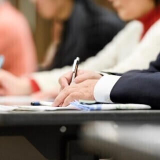 【8/4 オンラインセミナー】若手人材の採用を検討している中央区...