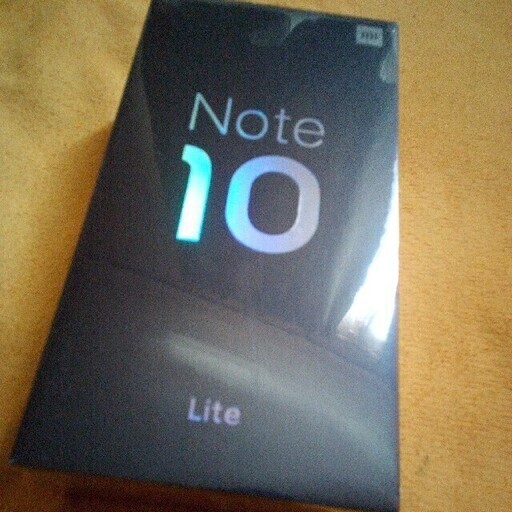 新品未開封品　シュリンク付　xiaomi mi note 10 lite 6+64GB グレイシャーホワイト