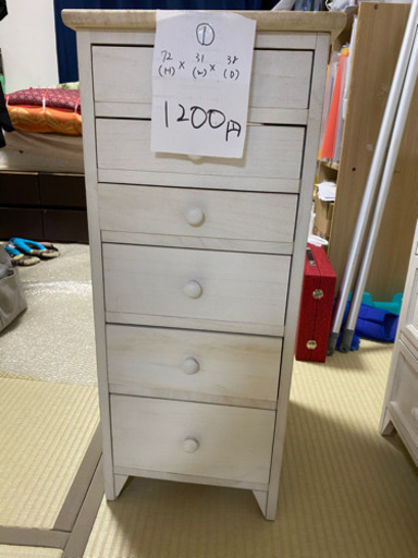 収納家具1