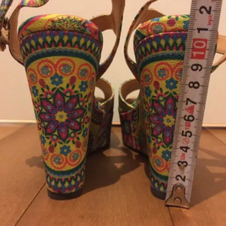 カラフルなお花柄　ウェッジソール　24.5〜25cmの画像
