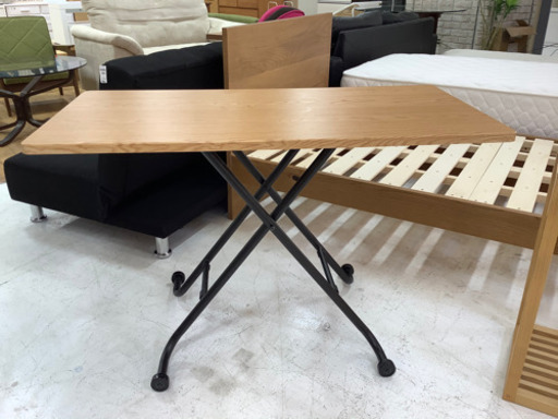 昇降式テーブル　ニトリ CT