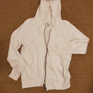 無印良品のパーカ（オフホワイト）・美品