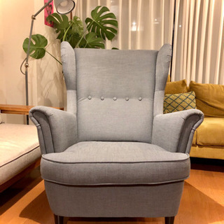 美品【引取り、配送可能／東京】IKEA ストランドモンオットマン付き
