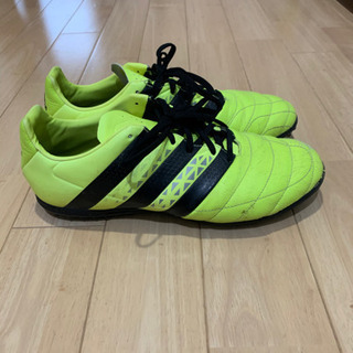 アディダスサッカートレーニングシューズ 27.5 イエローの画像