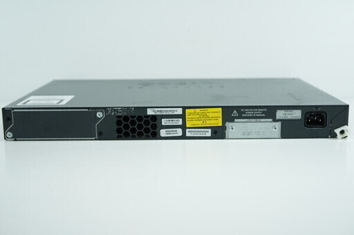 【発送OK】【送料無料】CISCO WS-C2960X-24TS-LV03　Cisco Catalyst 2960-X シリーズ　スイ