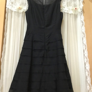ブラックドレスワンピース　絹オーガンジーフリル（日本製）の画像