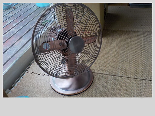 レトロ調　メタル扇風機　銅色