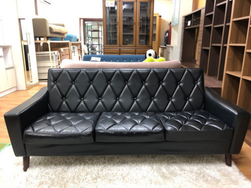 【リサイクルサービス八光　田上店　配達・設置OK】ブラック　カリモク　3人掛けソファ