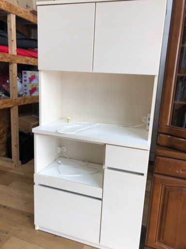 新入荷‼︎  レンジボード　美品　現品限り　食器棚　キッチン