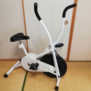 お話中　サイクルツイスタースリム　エアロバイク　室内自転車