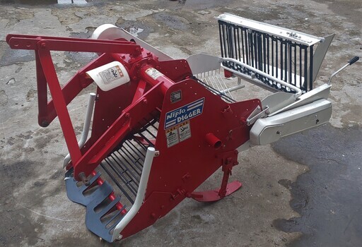 鹿児島発　ニプロ　トラクター用　掘取機　BL-65SFDG