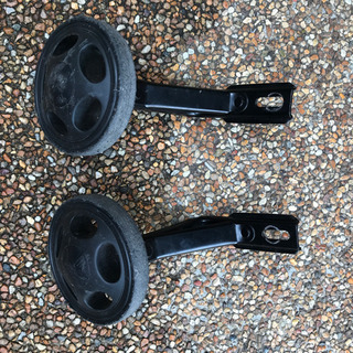 子供用自転車　16インチ　キックスタンド　補助輪付きの画像