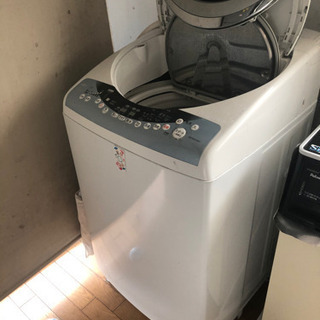 洗濯機2010年製、(取引中)受付終了の画像