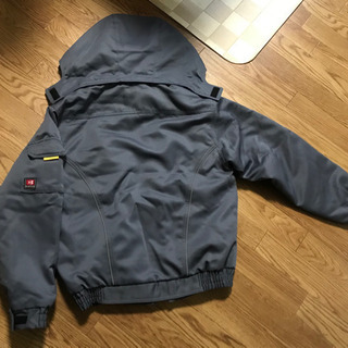 作業着 ３回着 クリーニング済 冬用暖かいですの画像