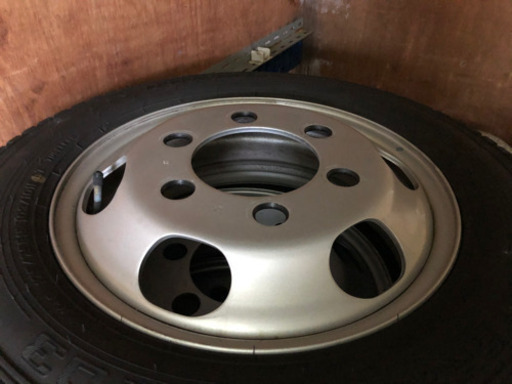 ダンロップ175／75R15  103／101L 2018年式　