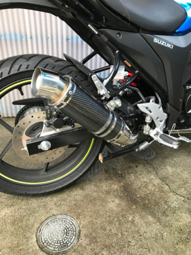 スズキ　ジクサー  150 マフラー　バイク　gixxer  ほぼ新品
