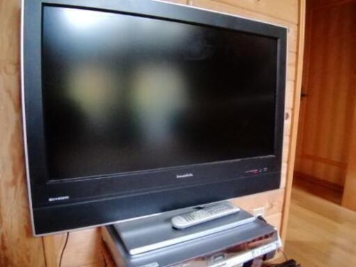テレビ32インチ