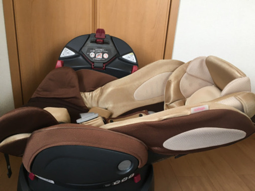 アップリカ　ベビー&チャイルドシート　Fladea ファディアベージュ
