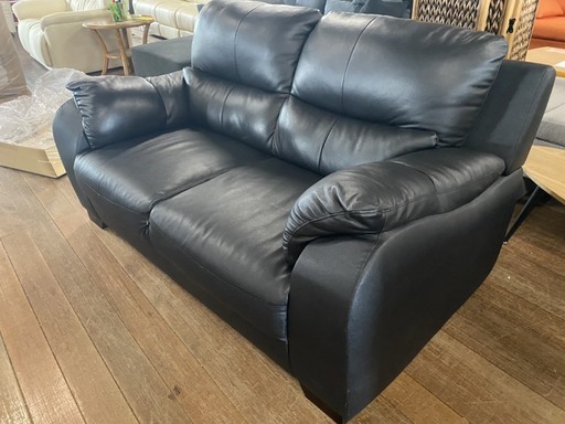 本革ソファー！12万円を19800円で販売します！早い者勝ちですよー！