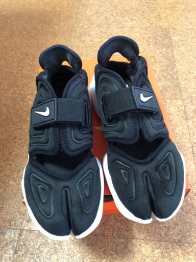 NIKE W AQUA RIFT(ナイキ アクア リフト ウィメンズ )