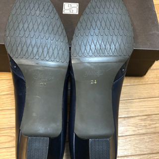 パンプス　24センチの画像
