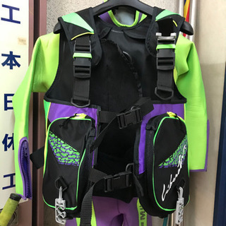 ダイビング道具一式☆83486ウエットスーツ　フィン　ベスト　ゲージ