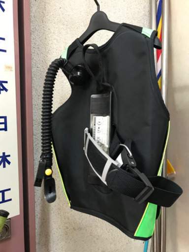 ダイビング道具一式☆83486ウエットスーツ　フィン　ベスト　ゲージ