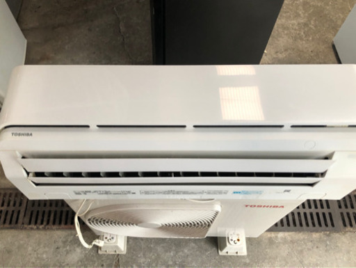 標準工事費込み！2017年製東芝エアコン 6畳〜8畳