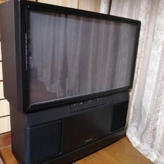 大型テレビ、ラジカセ2個付き