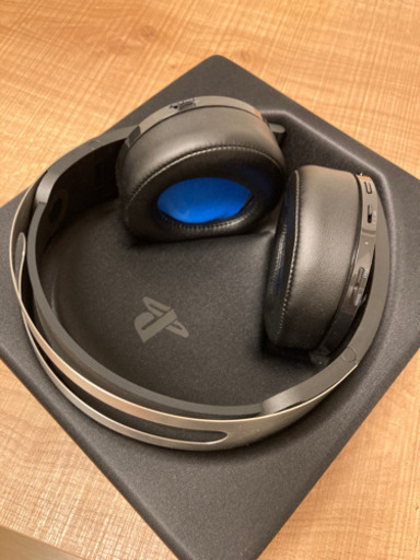 【美品・箱あり】プレミアムワイヤレスサラウンドヘッドセット　SONY CUHJ-15005