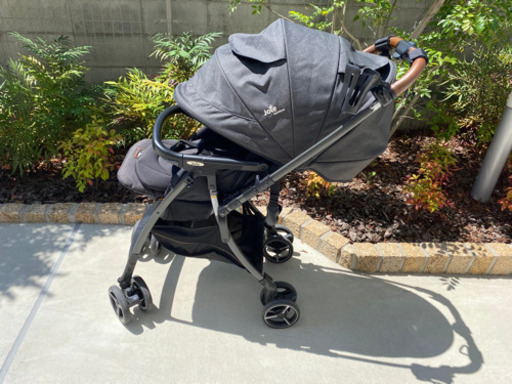 ！交渉中！ジョイー　スマバギ4WDシグネチャー　joie signature ベビーカー