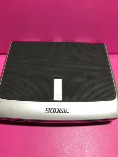 ポータブルDVDプレーヤー