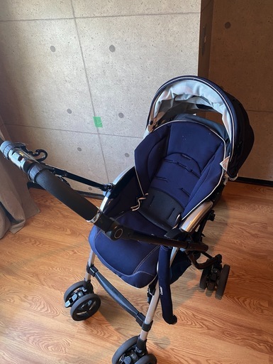値下げしました-Combi、両対面式ベビーカー
