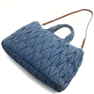 Miu Miu ミュウ ミュウ キルティング マテラッセ ショルダーバッグ
