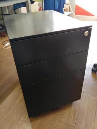 キャビネット 取引中