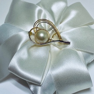 店頭販売済　〇 Summer SALE ﾊﾟｰﾙﾃﾞｻﾞｲﾝｺﾝﾋﾞ色ﾌﾞﾛｰﾁ 〇の画像