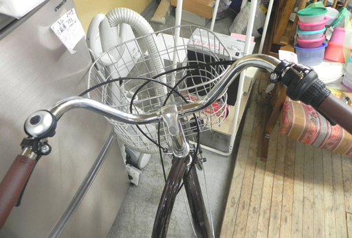 美品 26インチ 自転車 ママチャリ 6段切換 カゴ 荷台 スタンド ベル カギ ライト付き ☆ 札幌市 白石区 東札幌 ☆ アウトレットモノハウス