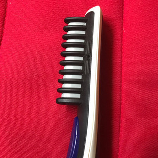 コーム型ヘアアイロン