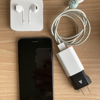 iPhone 7 Black 32 GB SIMフリー