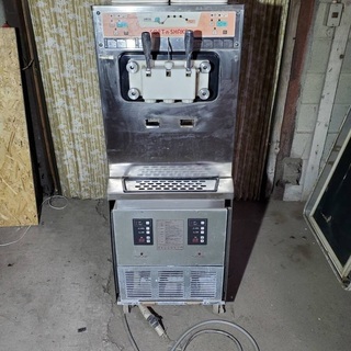 1 SANYO ソフトクリームフリーザー
