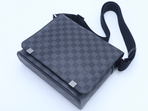 《LOUIS VUITTON/ダミエ グラフィット ディストリクト PM NM》