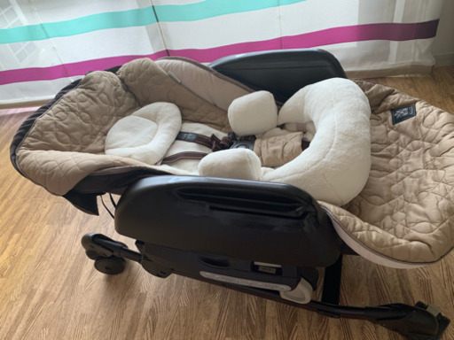 コンビ　ネムリラ　オートスイング　電動ハイローチェア