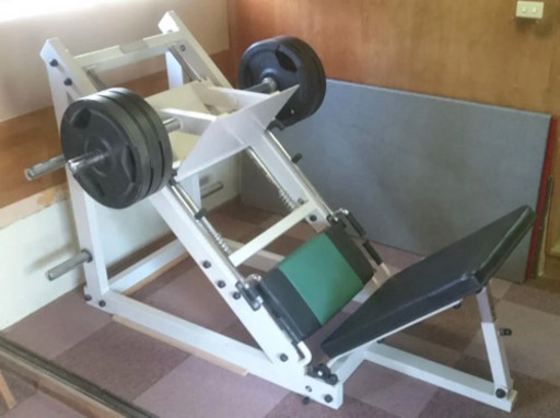 レッグプレス 購入者決定しました。