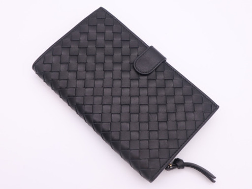 《BOTTEGA VENETA/イントレチャート 二つ折り長財布》ABランク 黒