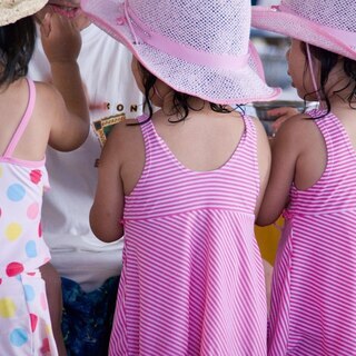 【夏休み中の短期アルバイト】8:45～15:15勤務の保育補助／...