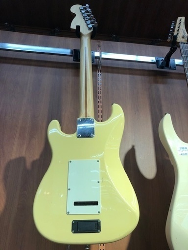Fender Japan　アンプ内蔵ギター