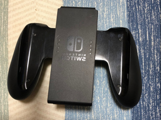 任天堂スイッチ　グレー　中古品　取引中