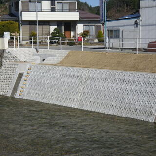 作業員募集！アルバイト！正社員！能力優遇！未経験者OK！日給15,000円～の画像